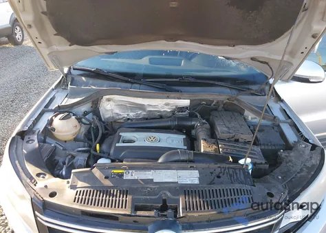 2016 Volkswagen Tiguan Se z USA, uszkodzony, nr VIN WVGBV7AX2GW592910